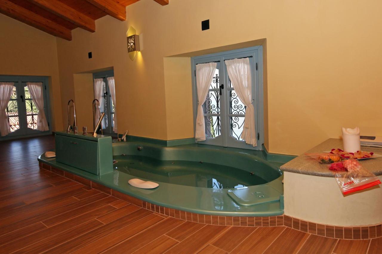 Palazzo Del Vicere Aparthotel Lezzeno Ngoại thất bức ảnh
