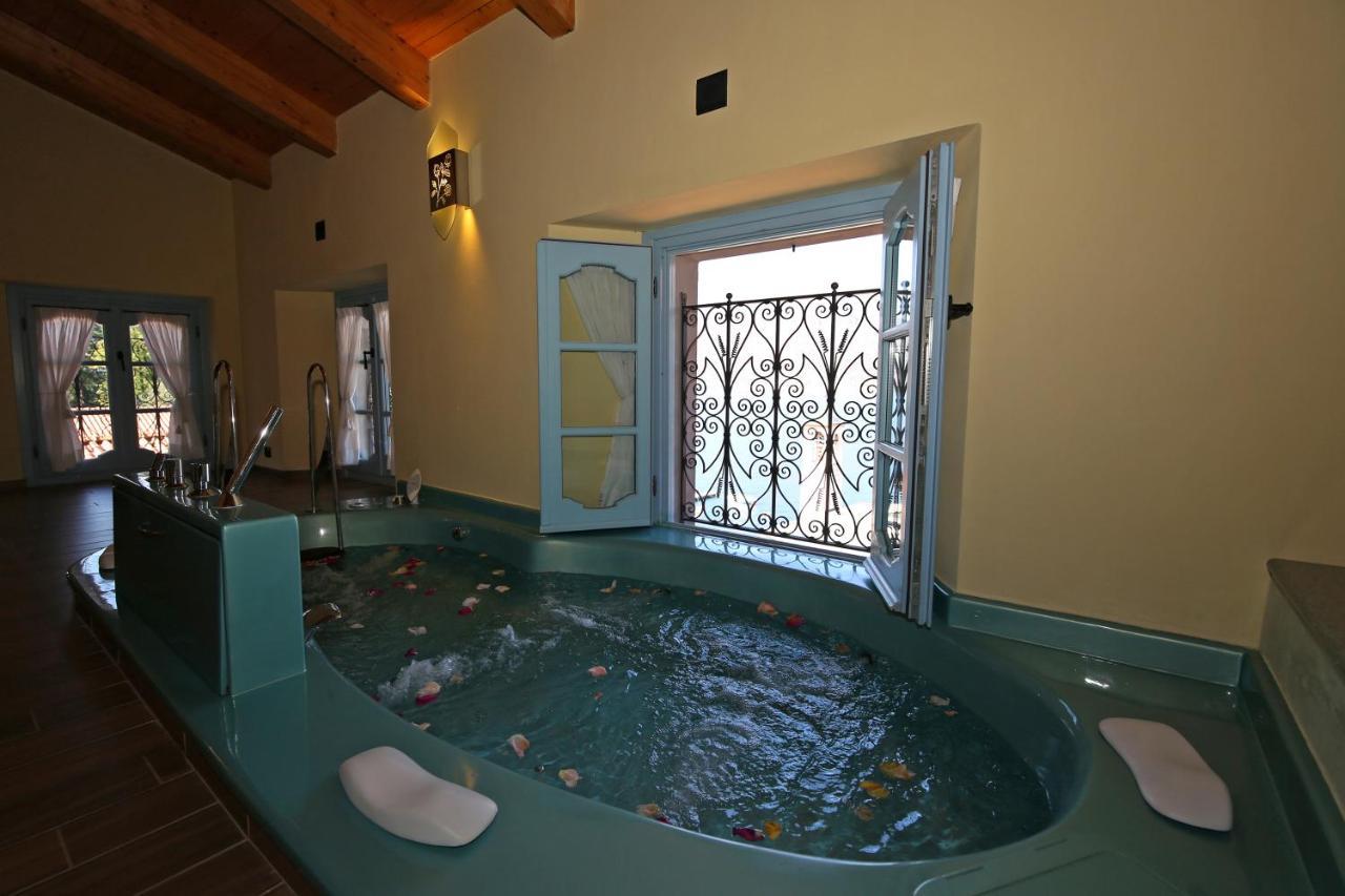 Palazzo Del Vicere Aparthotel Lezzeno Ngoại thất bức ảnh