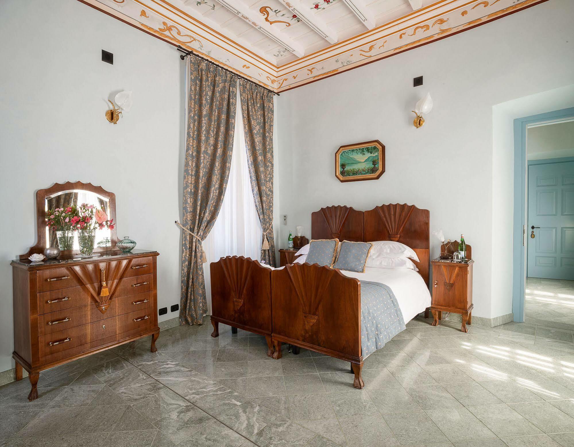 Palazzo Del Vicere Aparthotel Lezzeno Ngoại thất bức ảnh